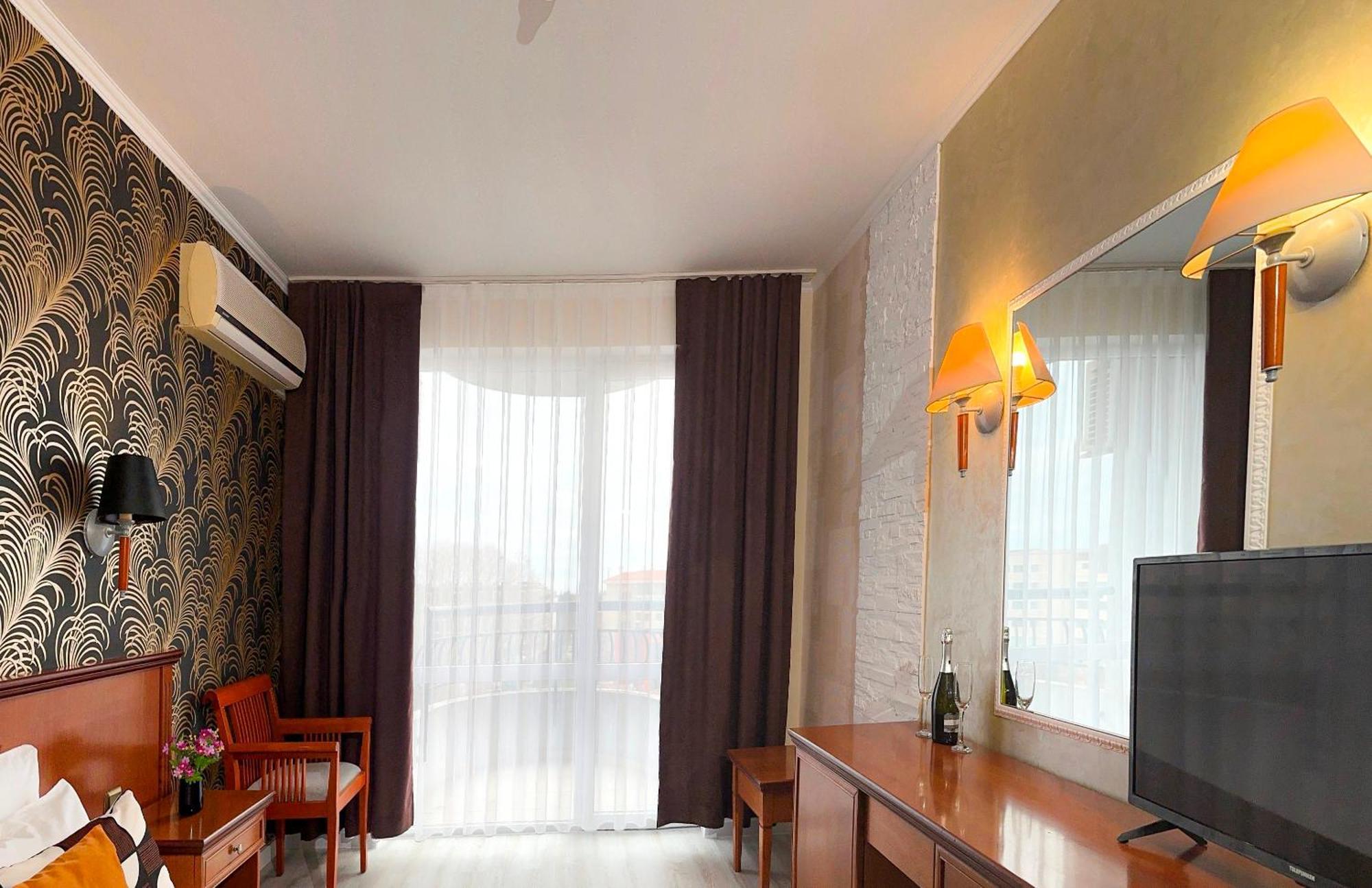 Hotel Yo Sankt Konstantin & Helena Eksteriør billede