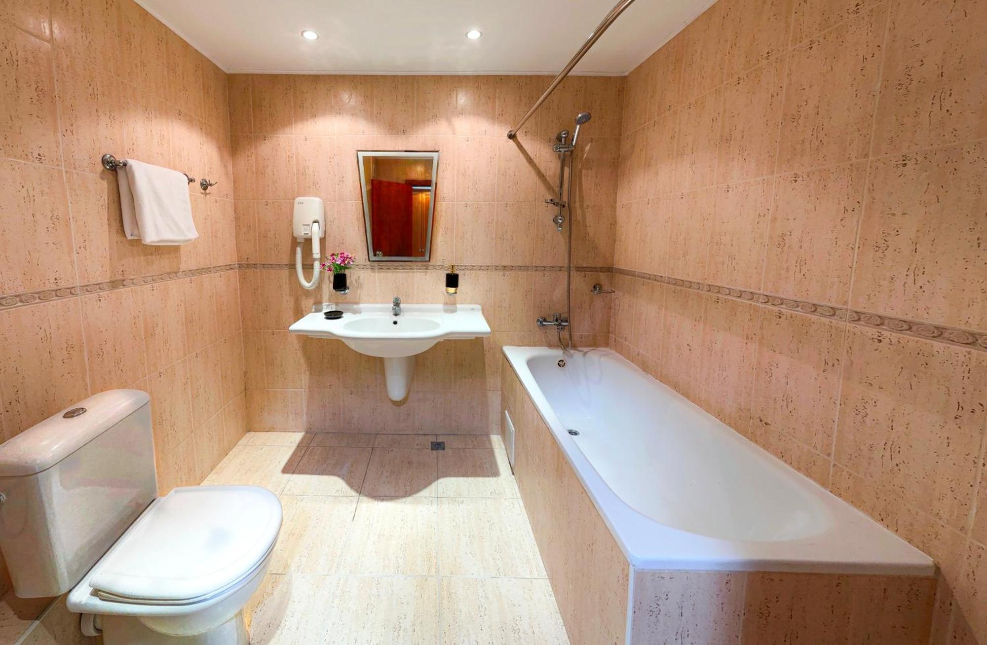 Hotel Yo Sankt Konstantin & Helena Eksteriør billede