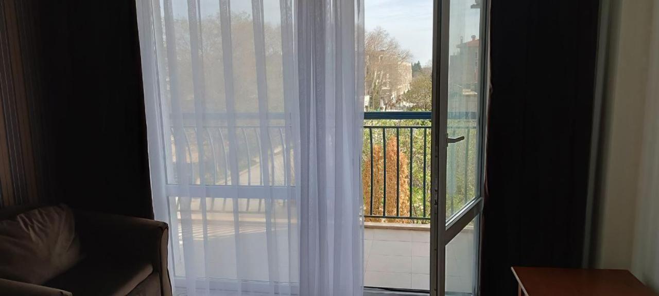 Hotel Yo Sankt Konstantin & Helena Eksteriør billede